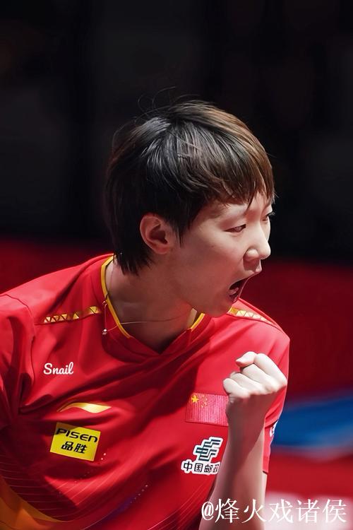 王曼昱加速出击，稳中求胜展现精湛球技